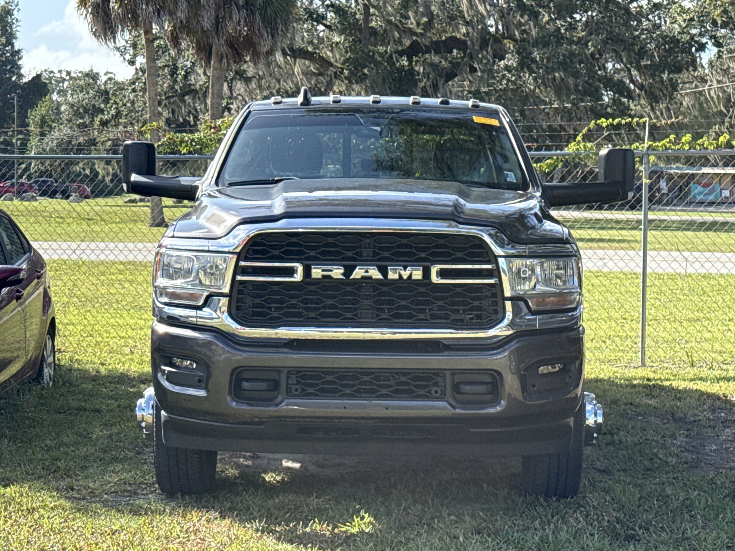 2019 Ram 3500 Tradesman photo 3