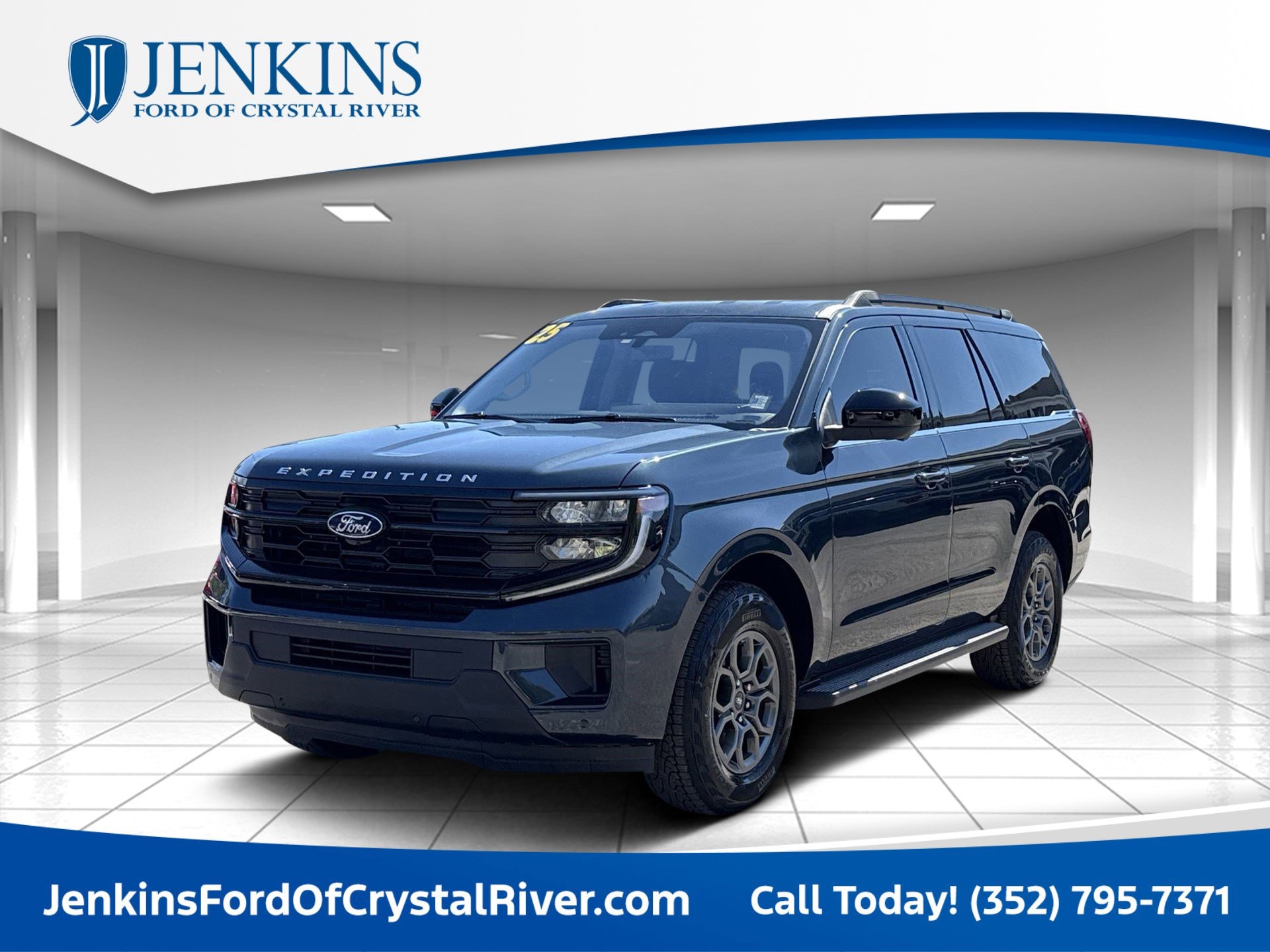 2025 Ford Expedition Active's photo