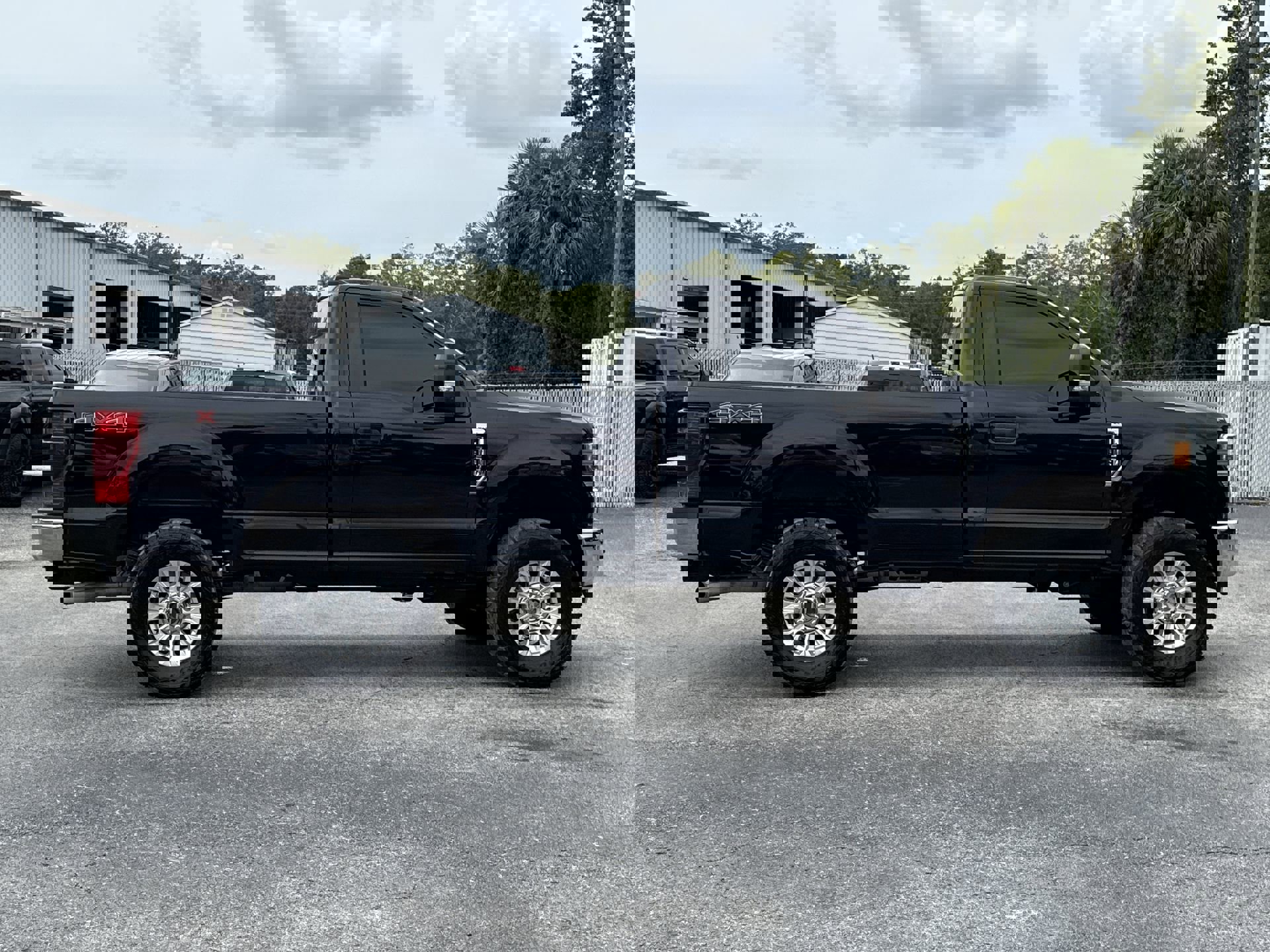 2021 Ford F-250 XLT photo 3
