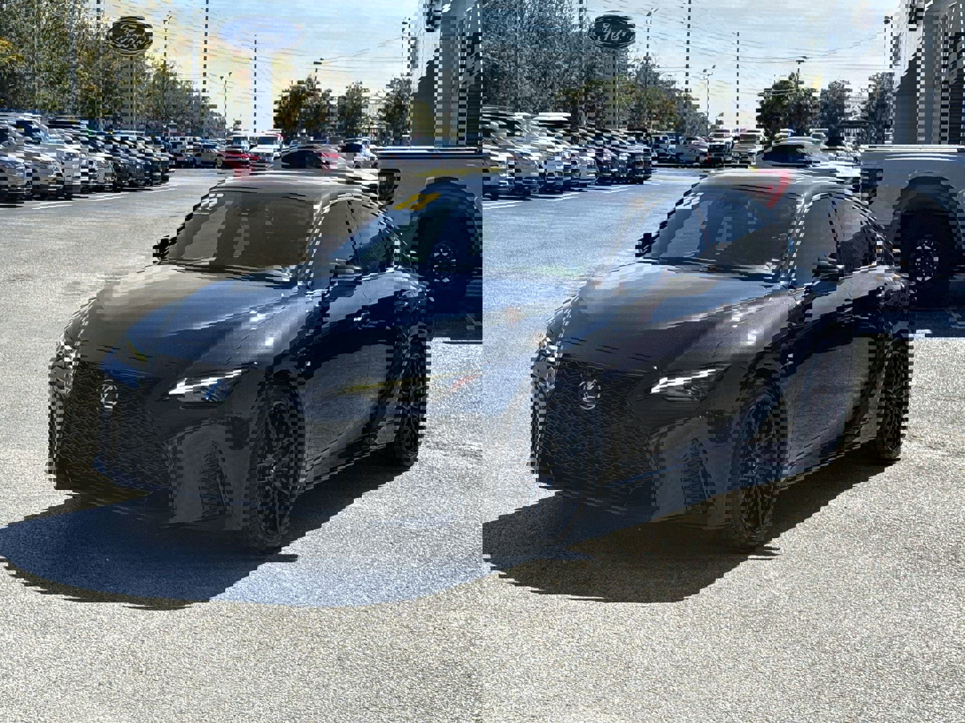 2022 Lexus IS 350 F SPORT photo 2