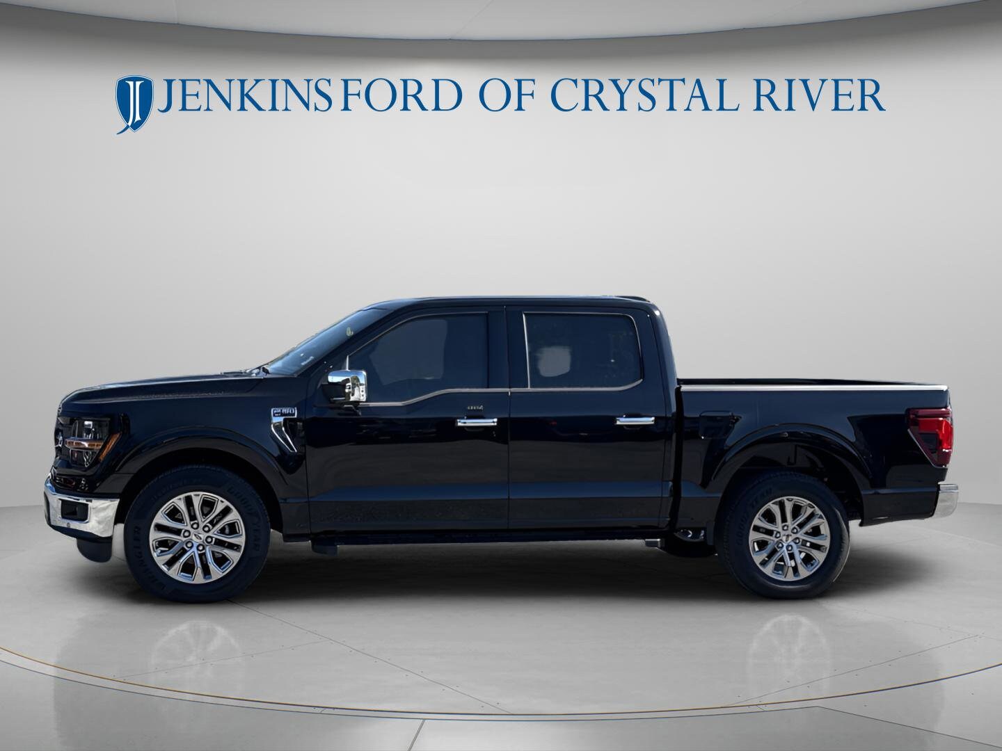 2025 Ford F-150 XLT - Photo 9