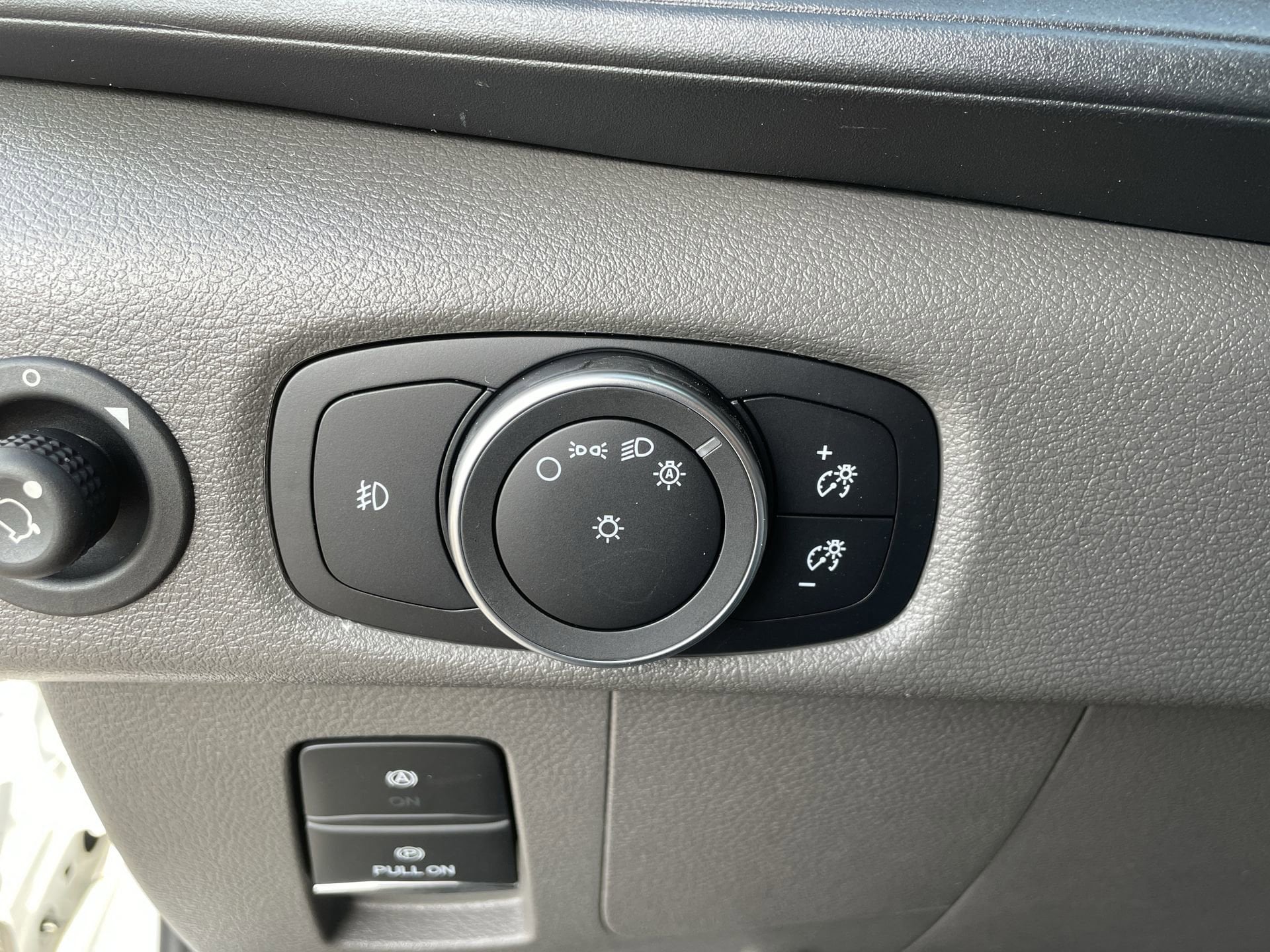 2025 Ford Transit Van Base - Photo 30