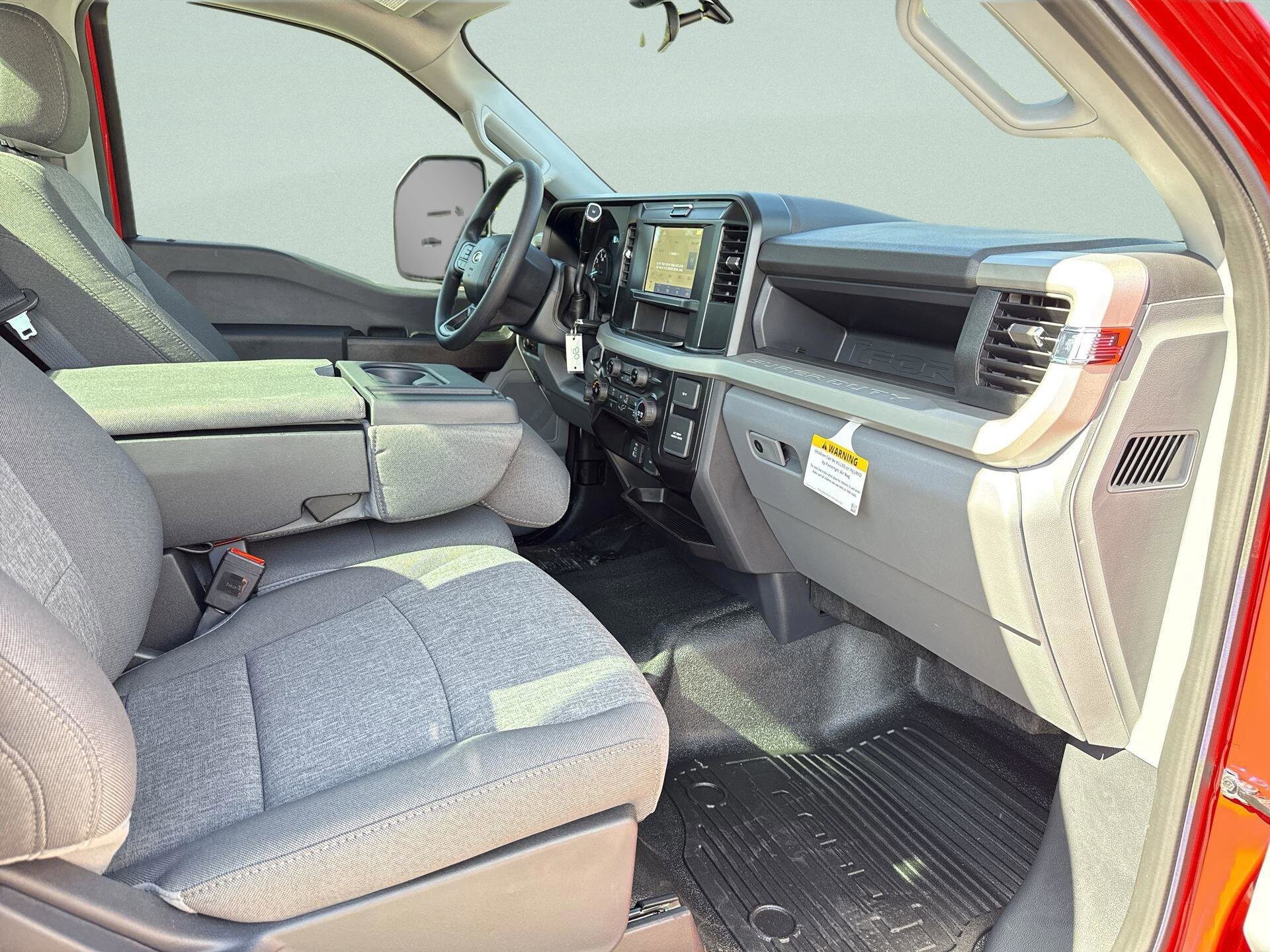 2026 Ford F-350 Super Duty XL - Photo 30