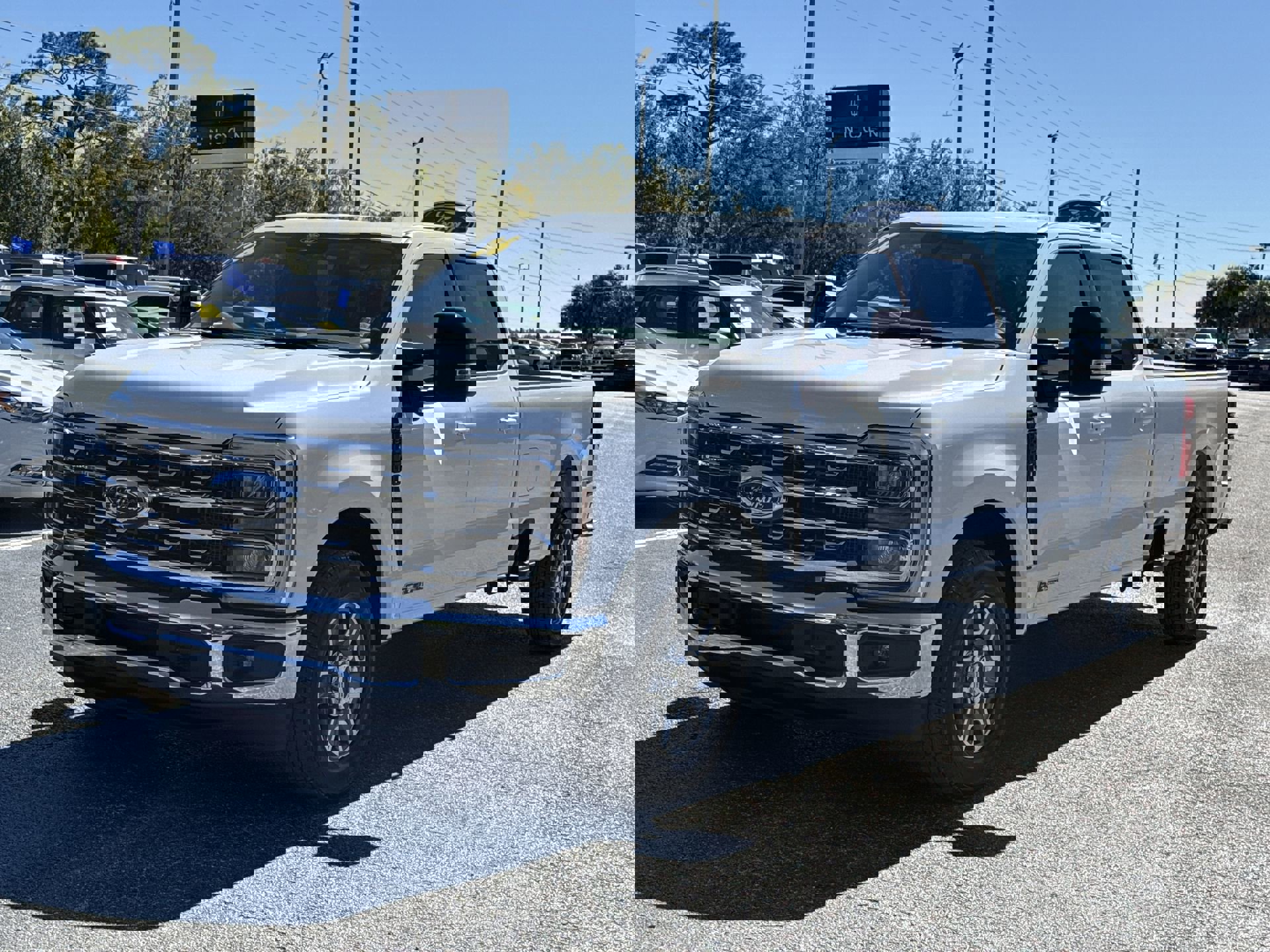 2026 Ford F-250 Lariat photo 2