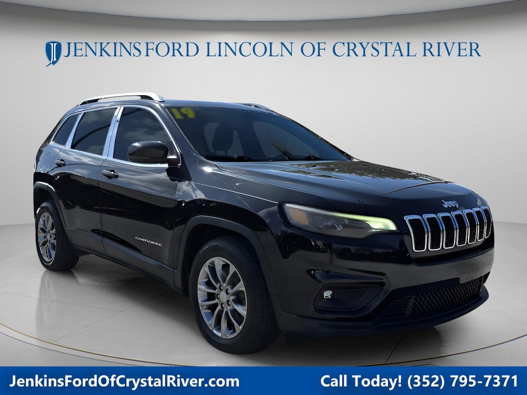 Used 2019 Jeep Cherokee Latitude Plus SUV