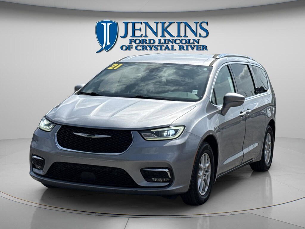 Used 2021 Chrysler Pacifica Touring L Van Passenger Van