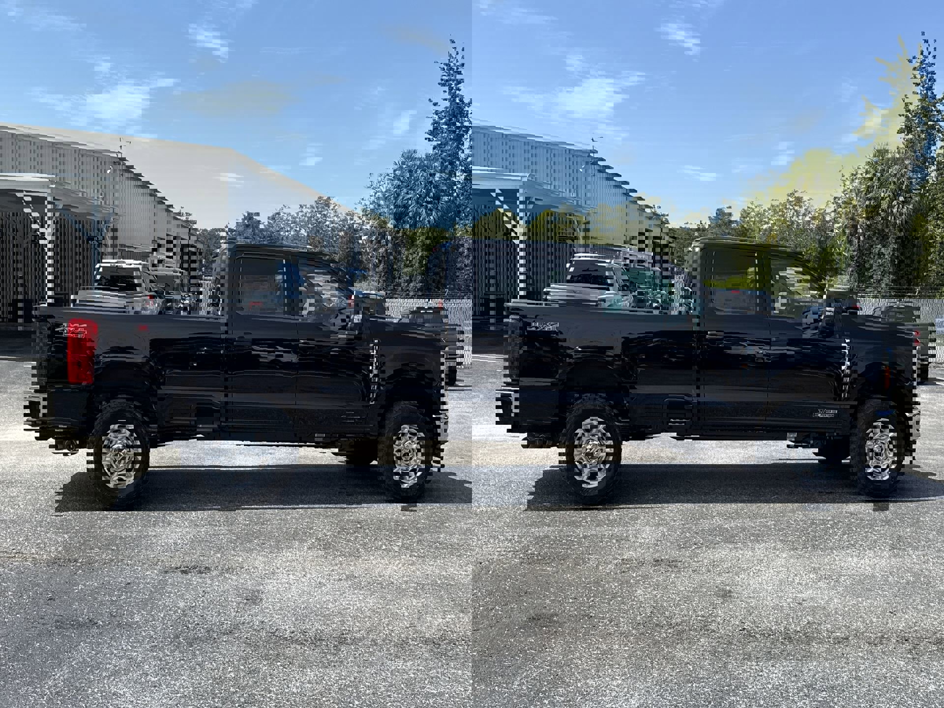 2026 Ford F-350 XLT photo 3