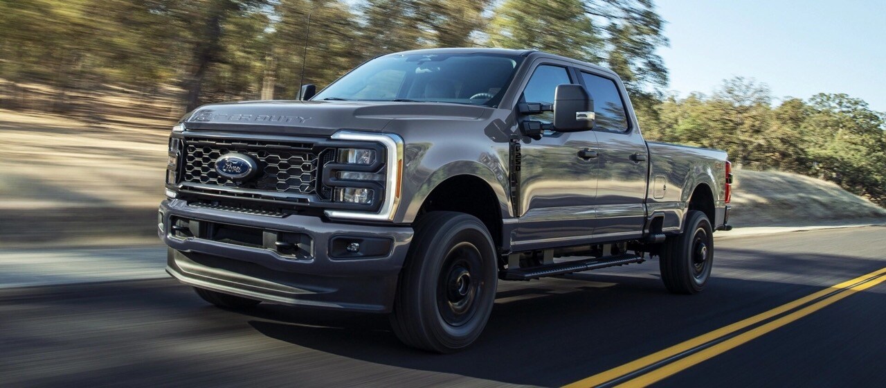 25_Ford_Super_Duty_F-250_XL_STX%20Large.jpeg