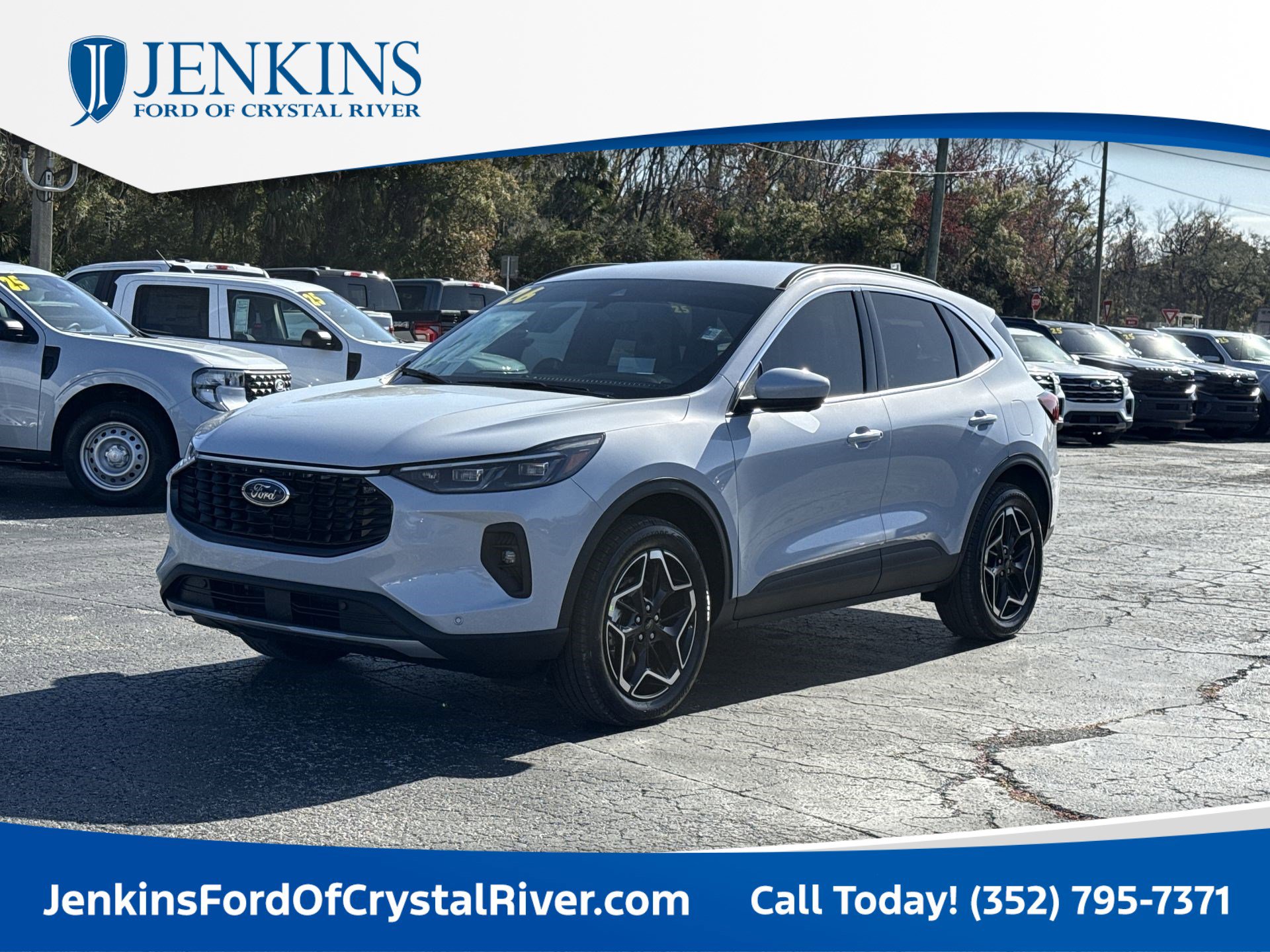 2026 Ford Escape Platinum's photo