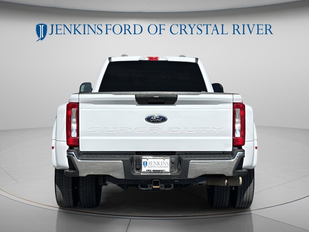 Certified 2024 Ford F-350 XLT Truck Crew Cab