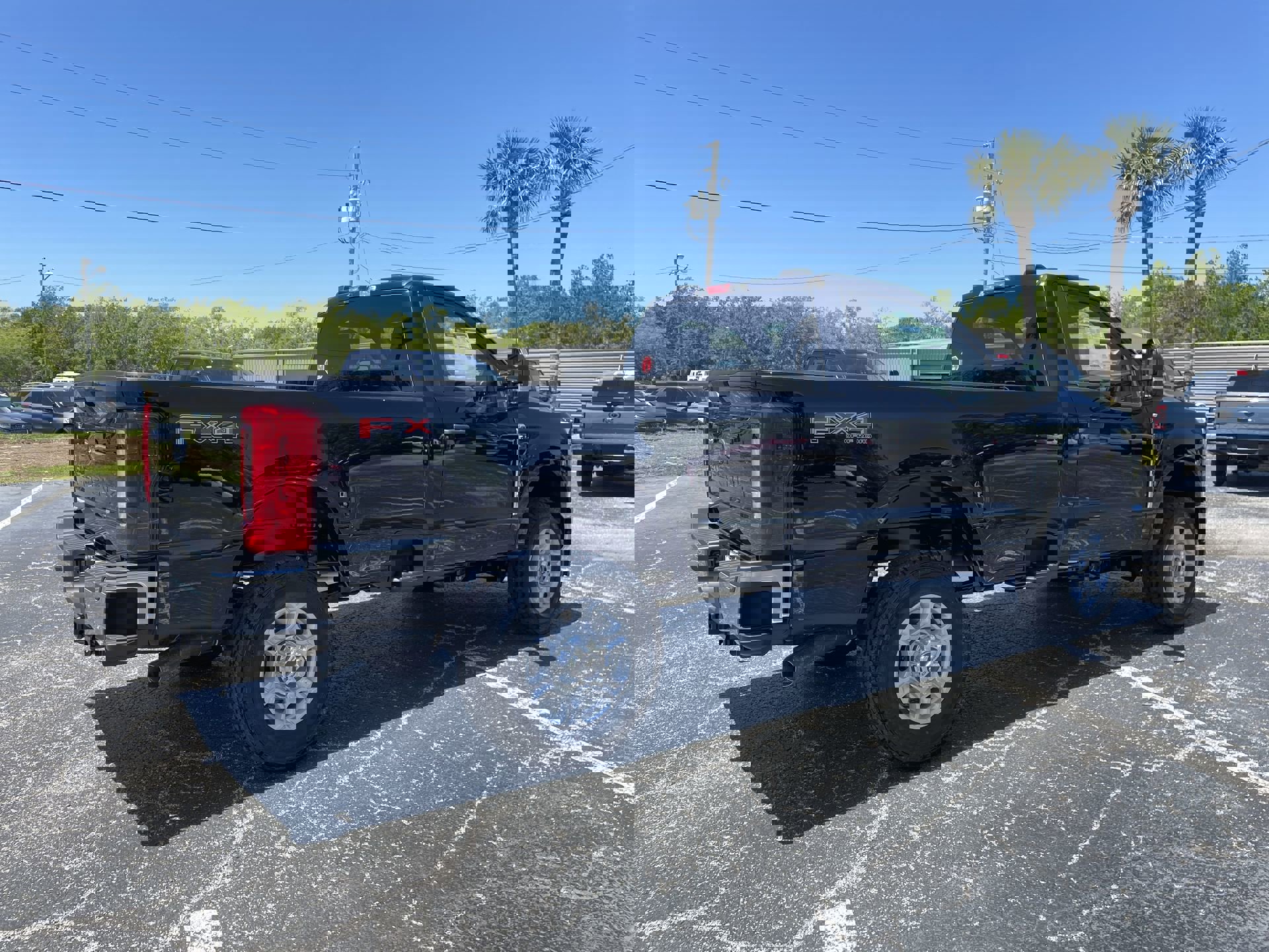 2025 Ford F-350 XLT photo 4