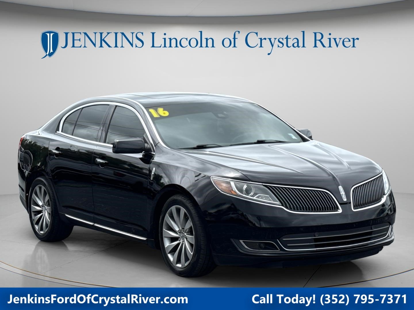 2016 Lincoln MKS FWD's photo