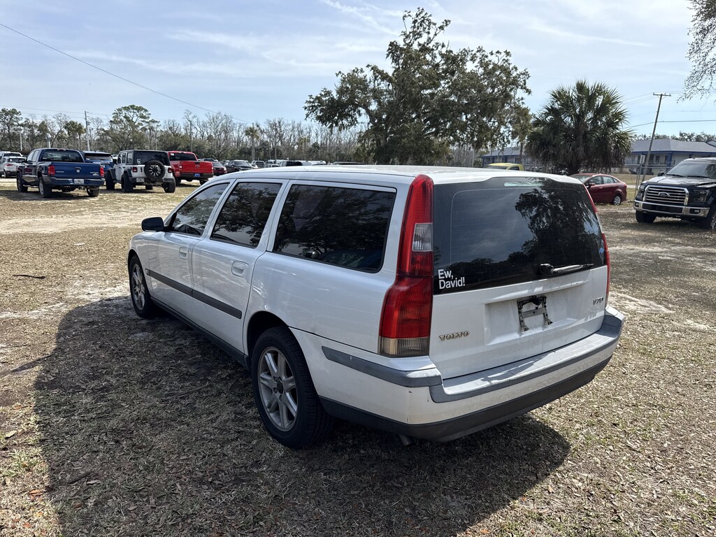 Used 2004 Volvo V70 2.4 Wagon