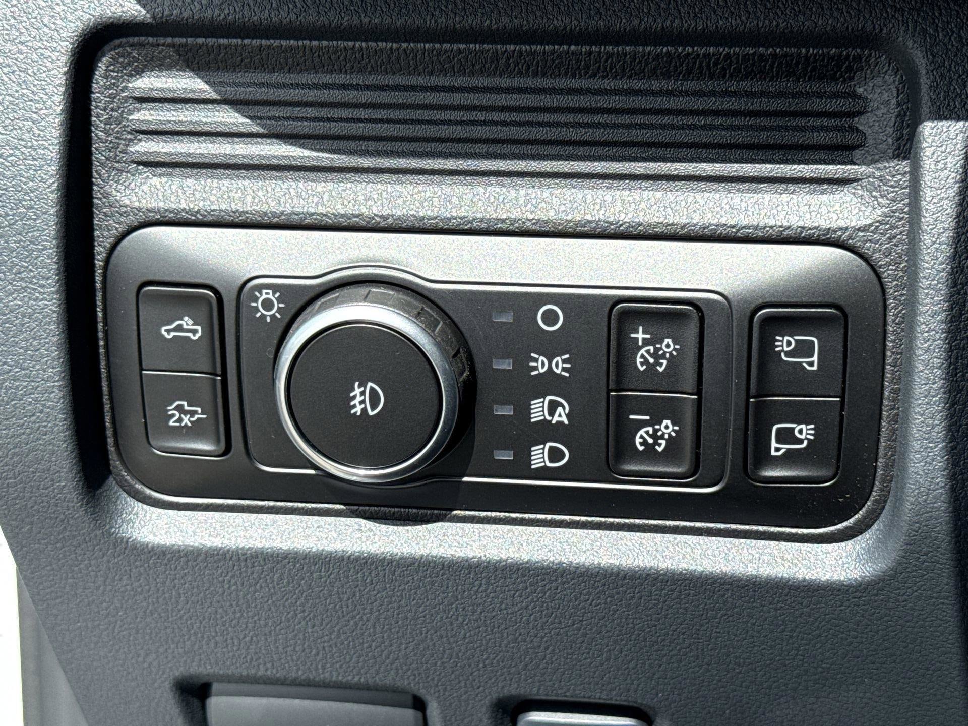 2026 Ford F-350 Super Duty Lariat - Photo 35