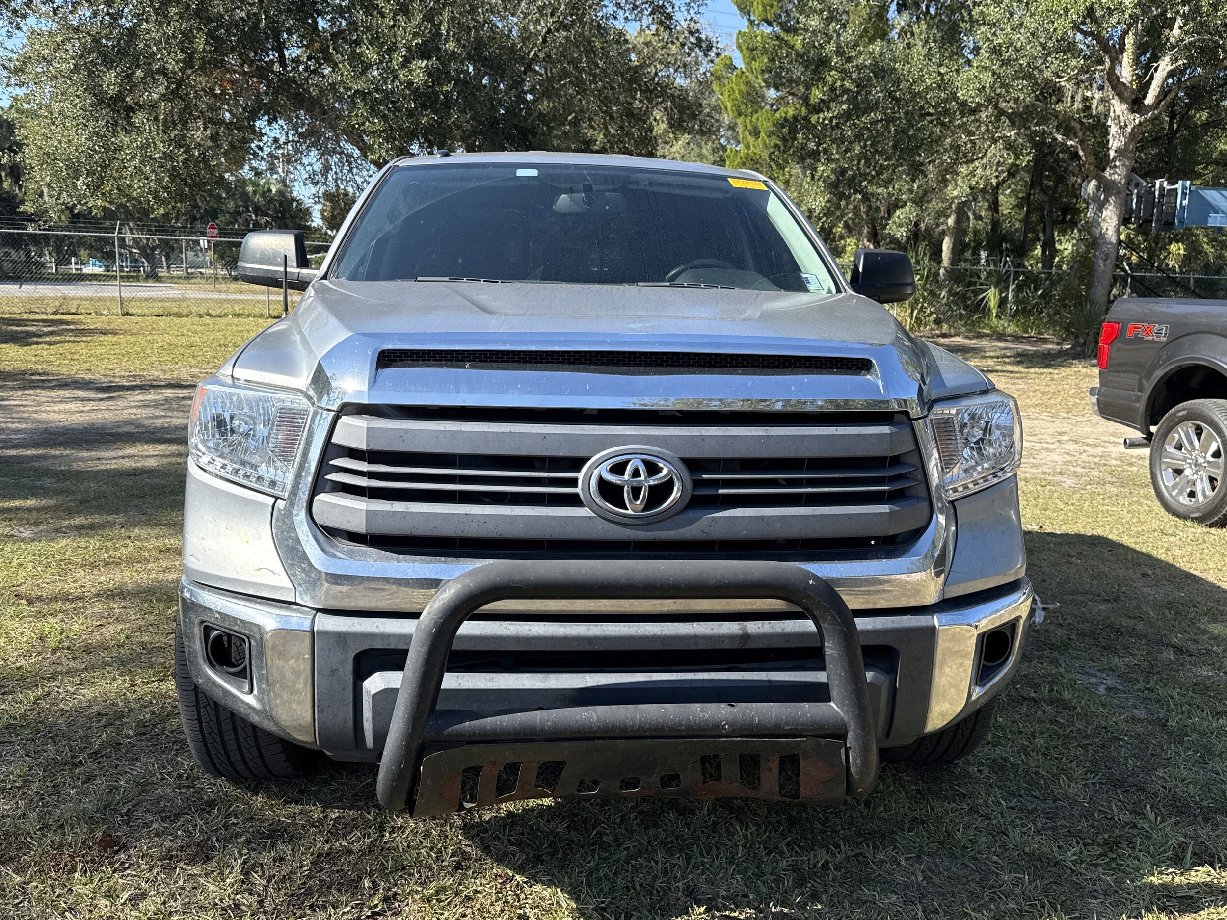 2014 Toyota Tundra SR5 Double Cab photo 3