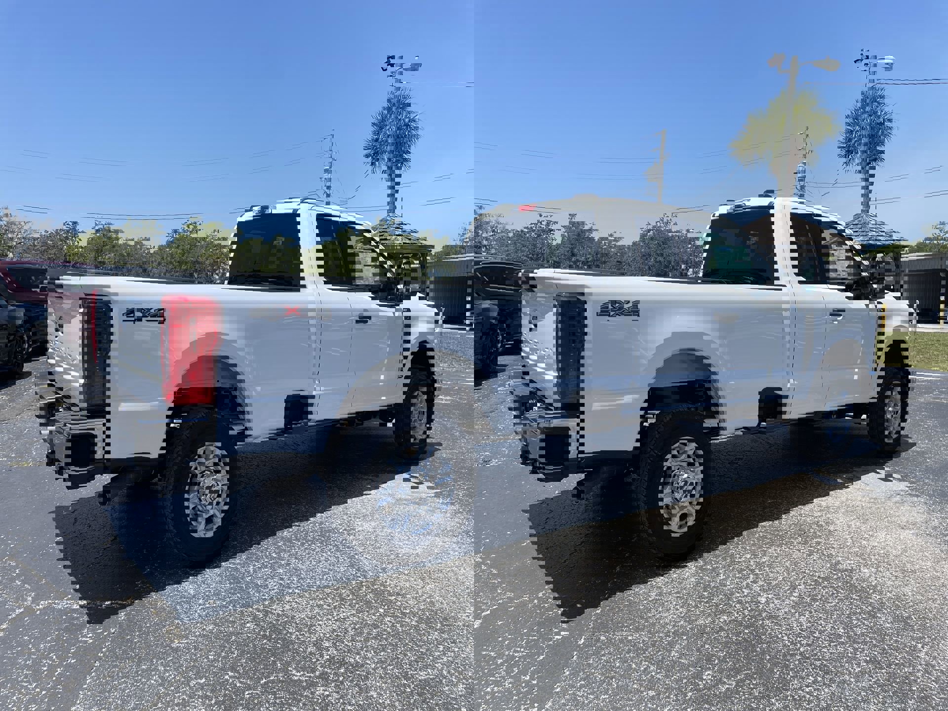 2025 Ford F-350 photo 4