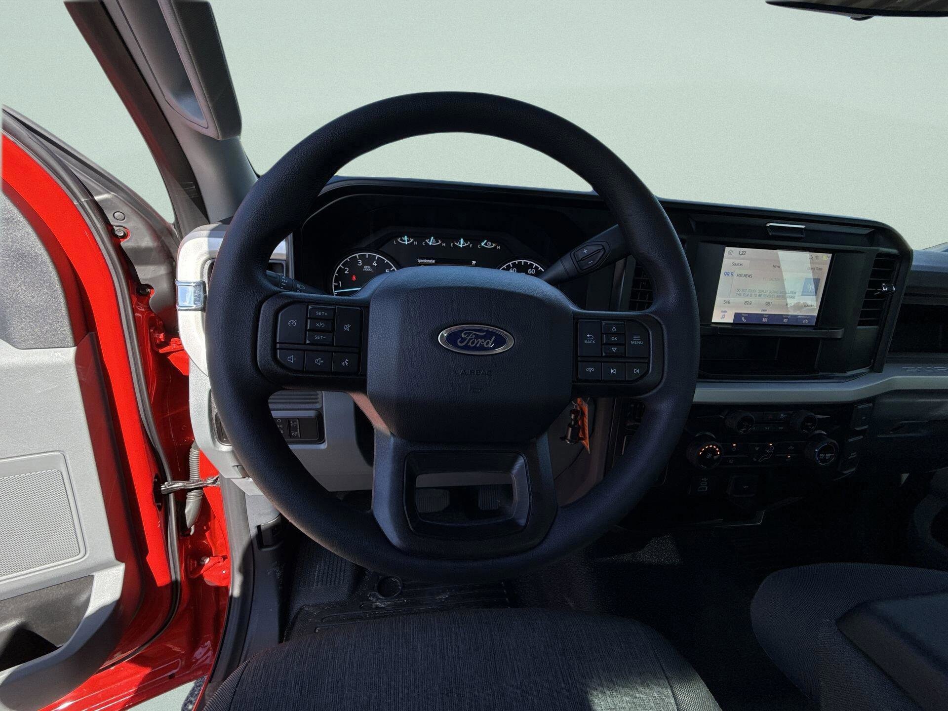 2026 Ford F-350 Super Duty XL - Photo 29