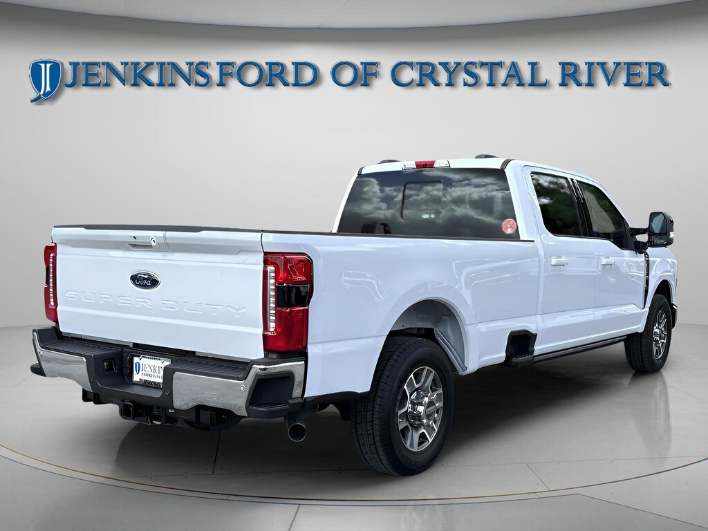 New 2026 Ford Super Duty F-350 Lariat TRUCK