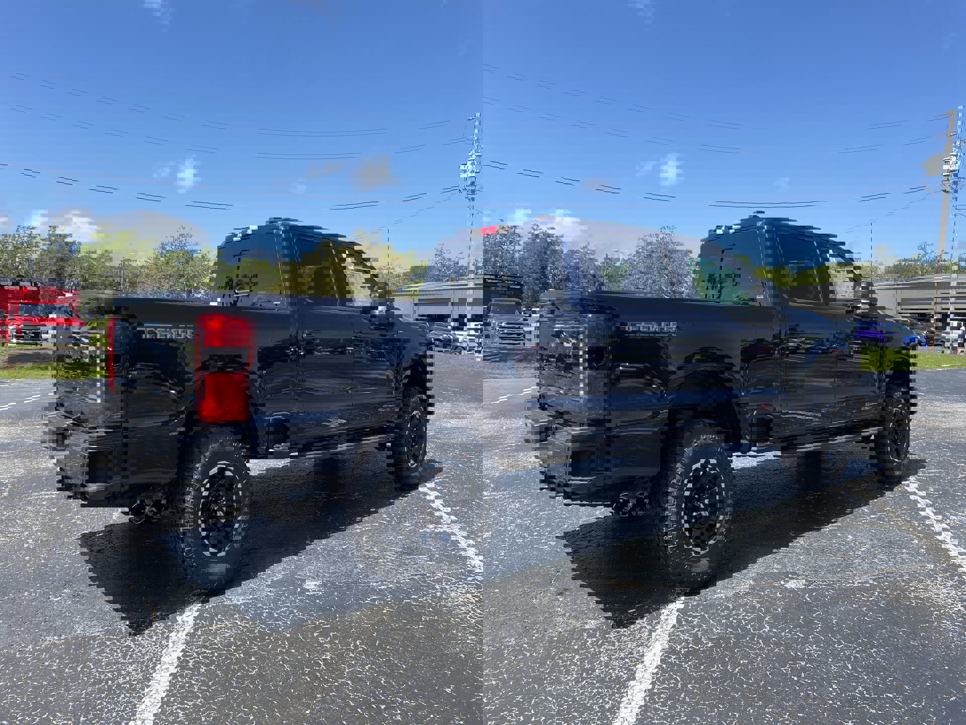 2025 Ford F-250 Lariat photo 4