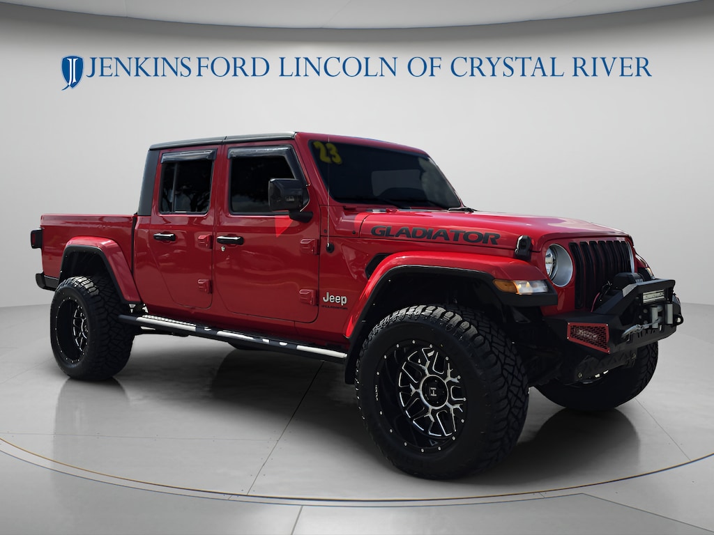 Used 2023 Jeep Gladiator Overland Truck Crew Cab
