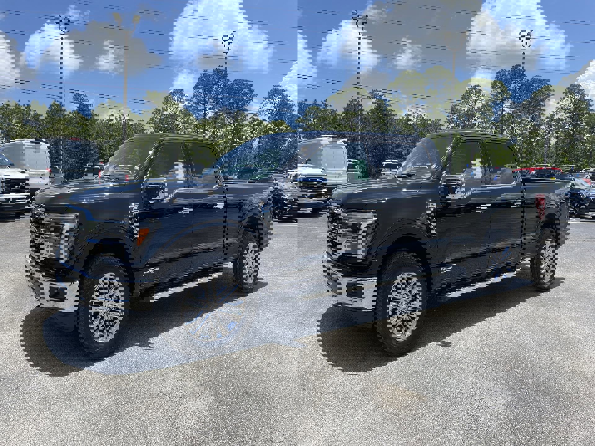 2025 Ford F-150 Lariat photo 2