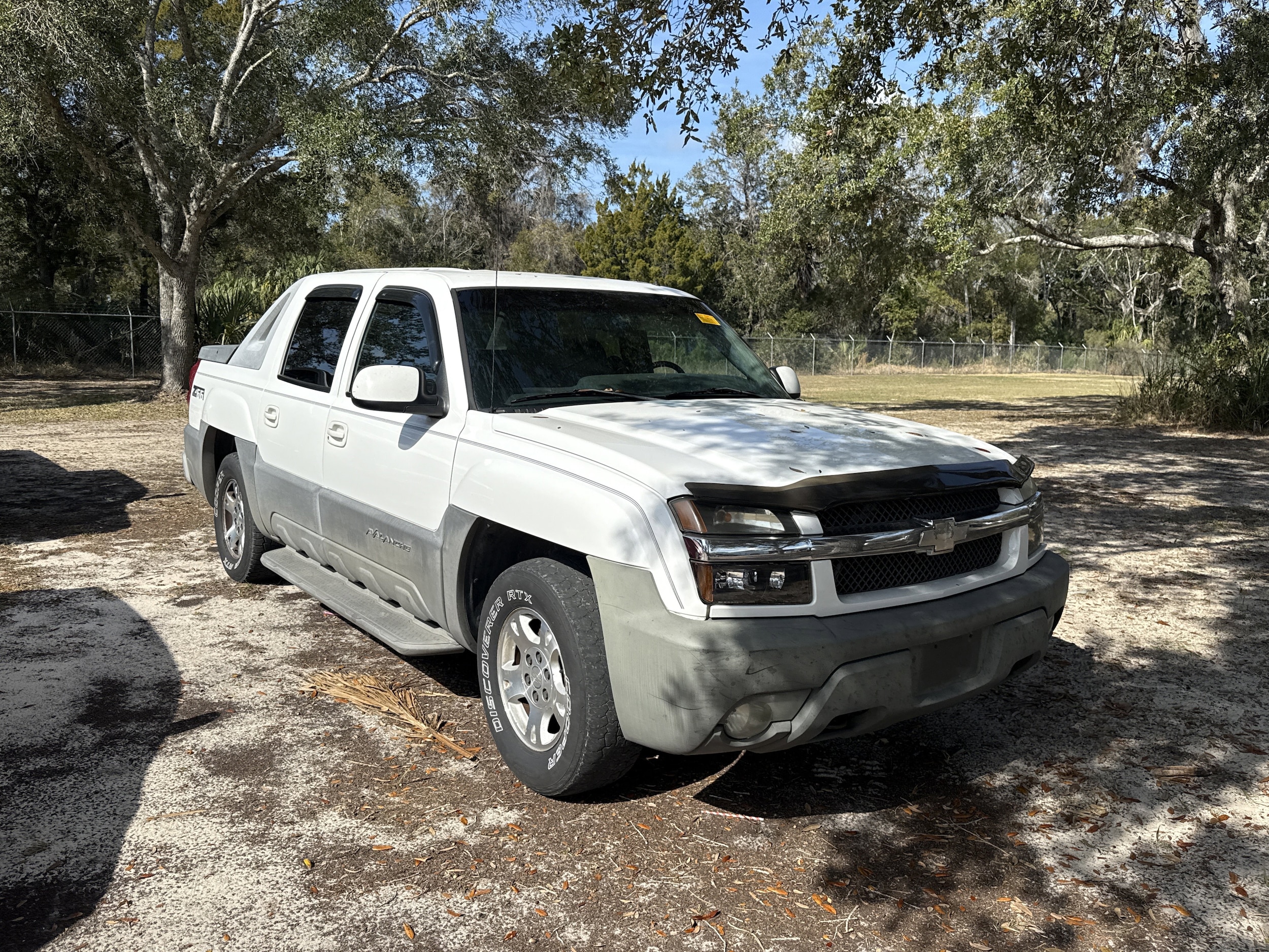 Used 2002 Chevrolet Avalanche Base with VIN 3GNEC13T42G223866 for sale in Crystal River, FL