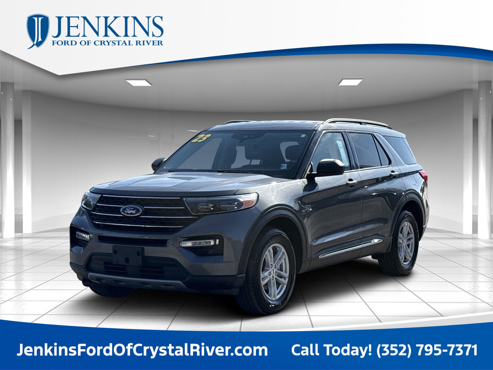 2023 Ford Explorer XLT's photo