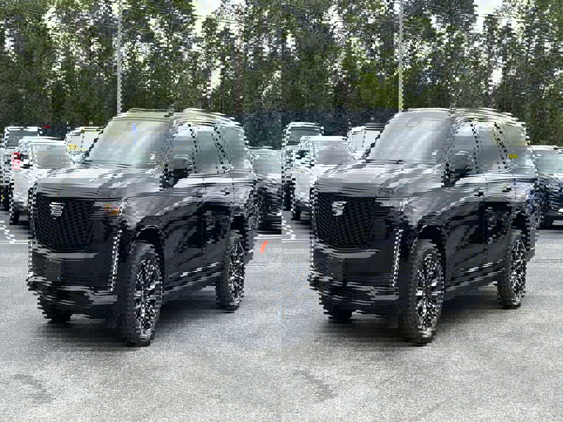 2023 Cadillac Escalade Sport photo 2