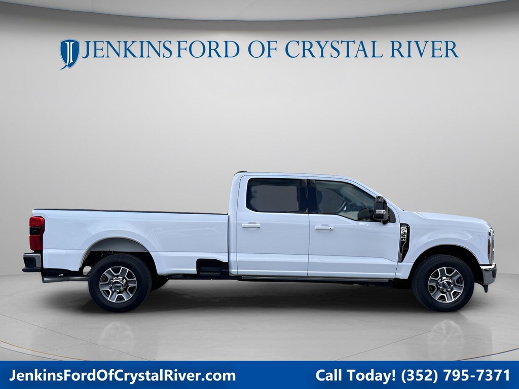 New 2026 Ford Super Duty F-350® Lariat® TRUCK