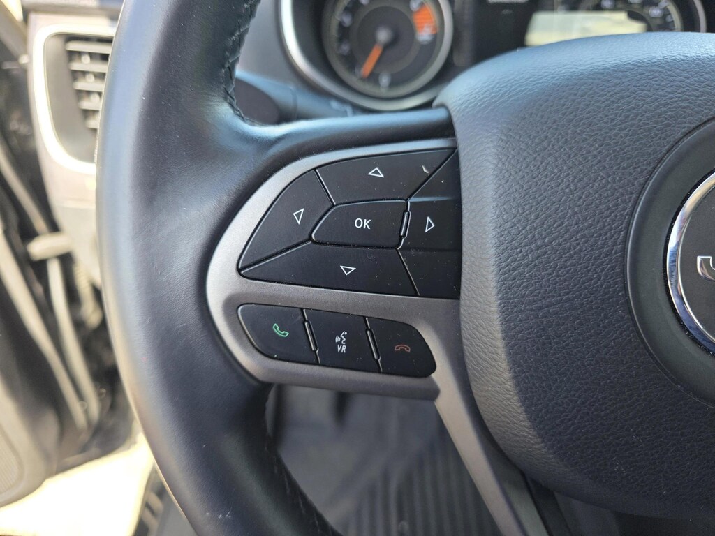 Used 2019 Jeep Cherokee Latitude Plus SUV