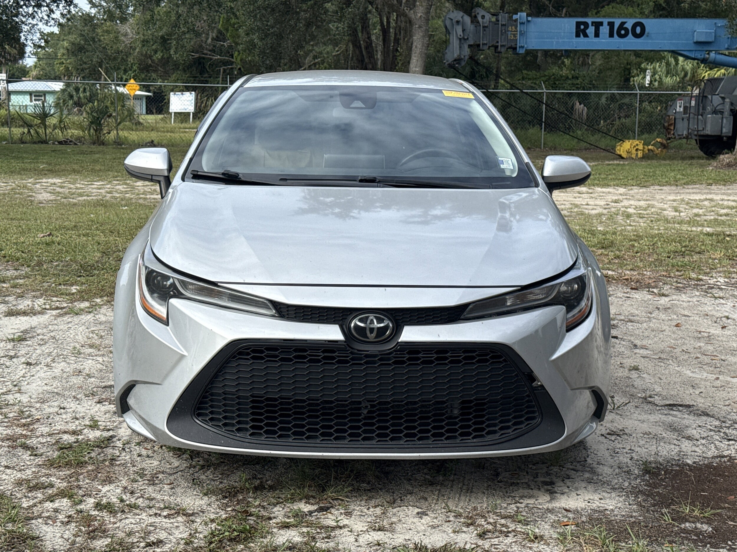 2021 Toyota Corolla LE photo 3