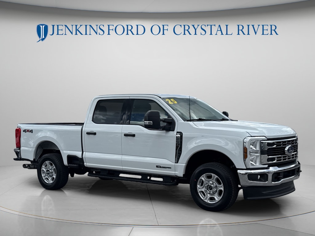 Certified 2025 Ford F-250 XLT Truck Crew Cab