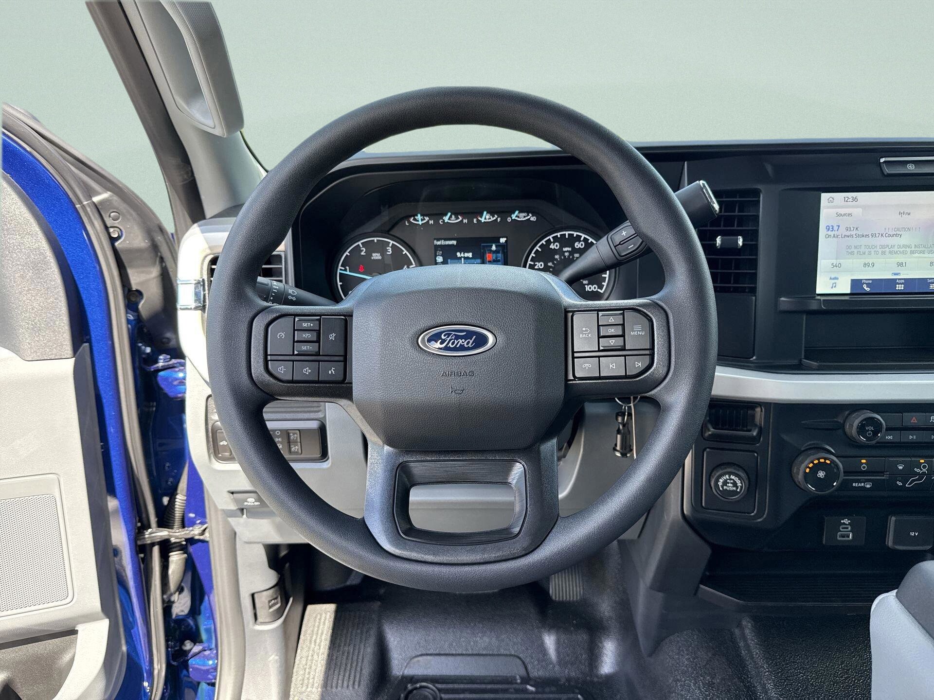 2026 Ford F-350 Super Duty XL - Photo 32