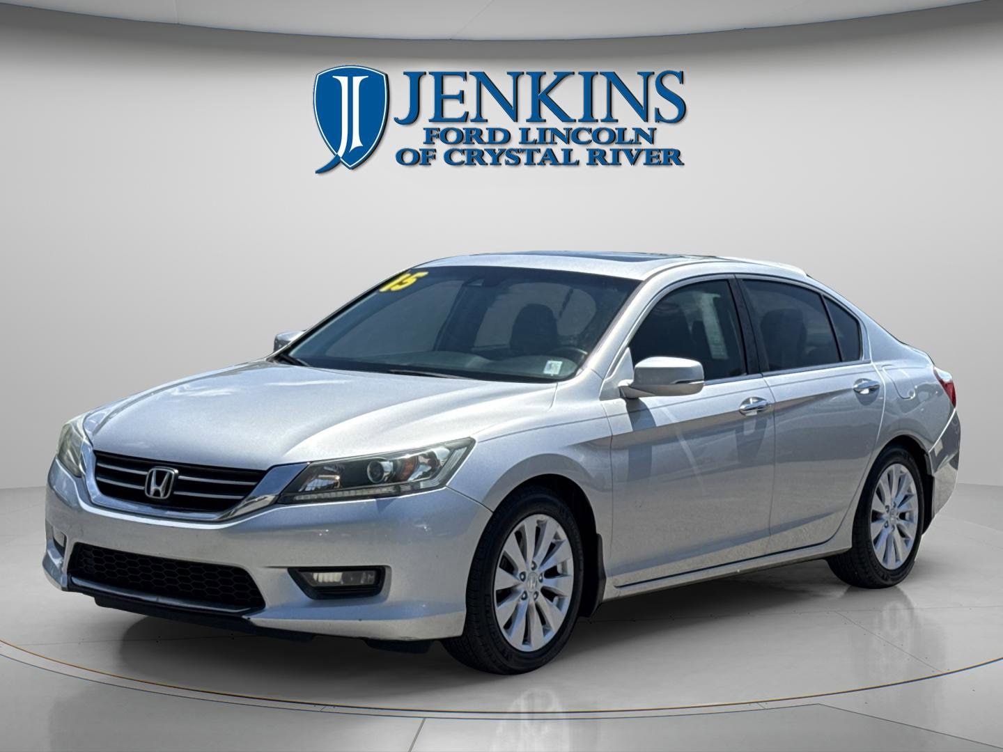 Used 2015 Honda Accord EX-L with VIN 1HGCR2F84FA143260 for sale in Crystal River, FL