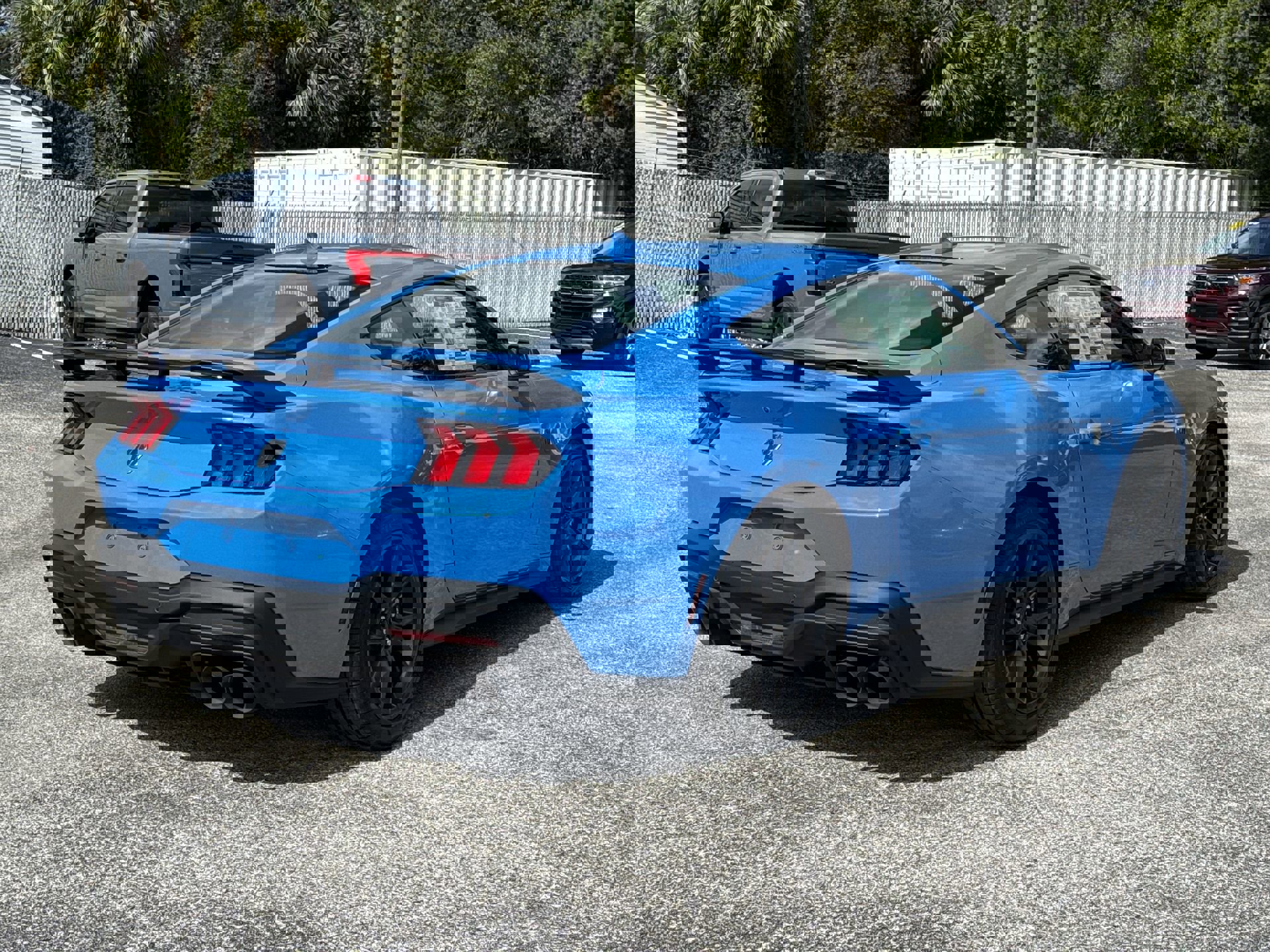2025 Ford Mustang Dark Horse Premium photo 3