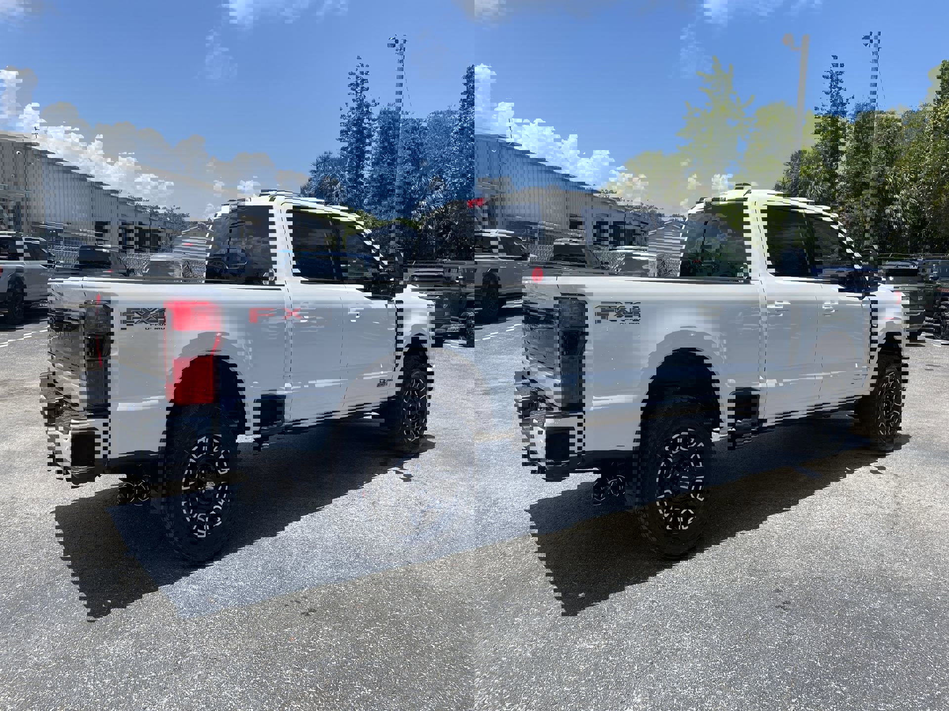 2025 Ford F-250 Platinum photo 4