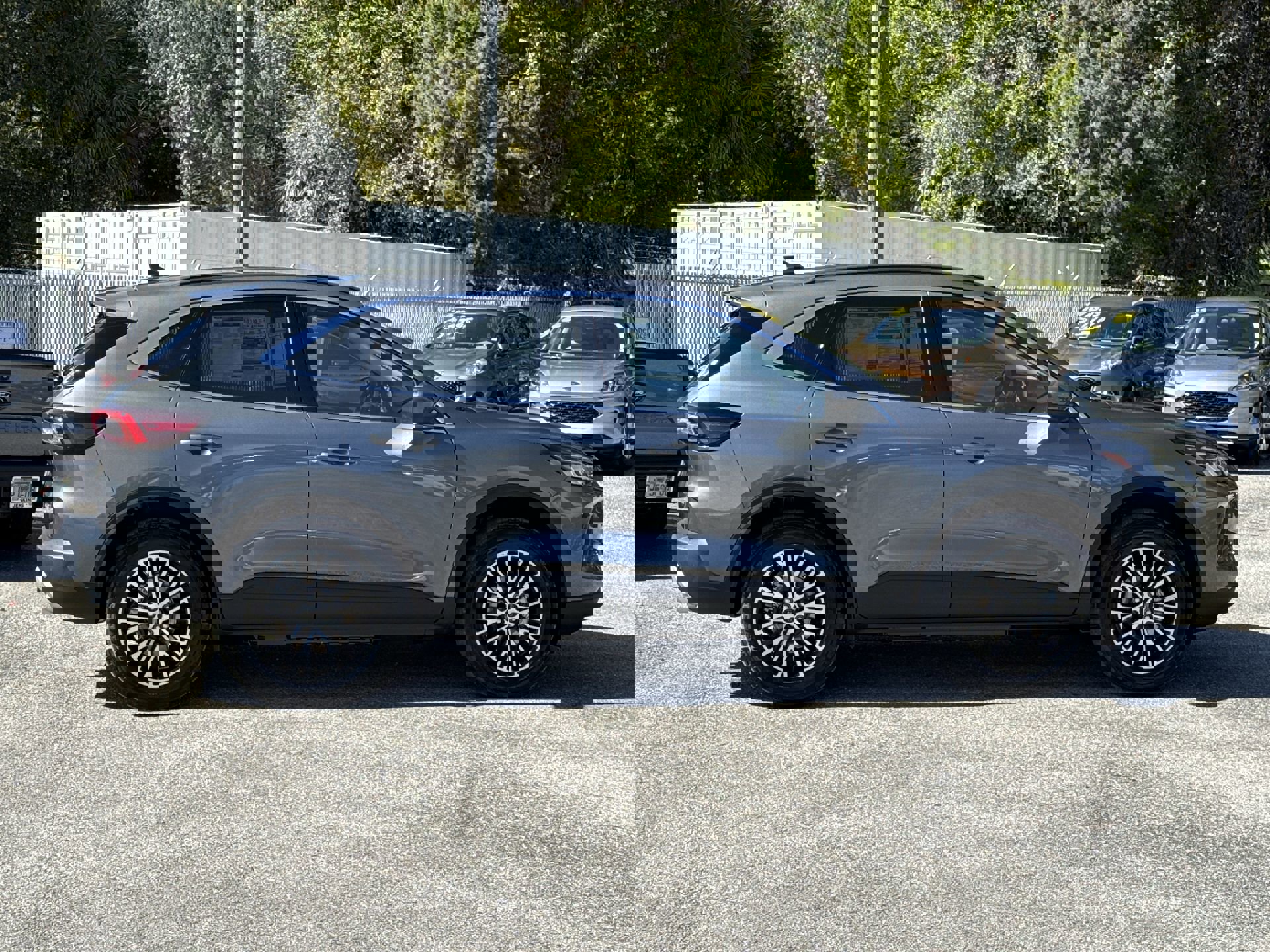 2026 Ford Escape Plug-In Hybrid photo 2