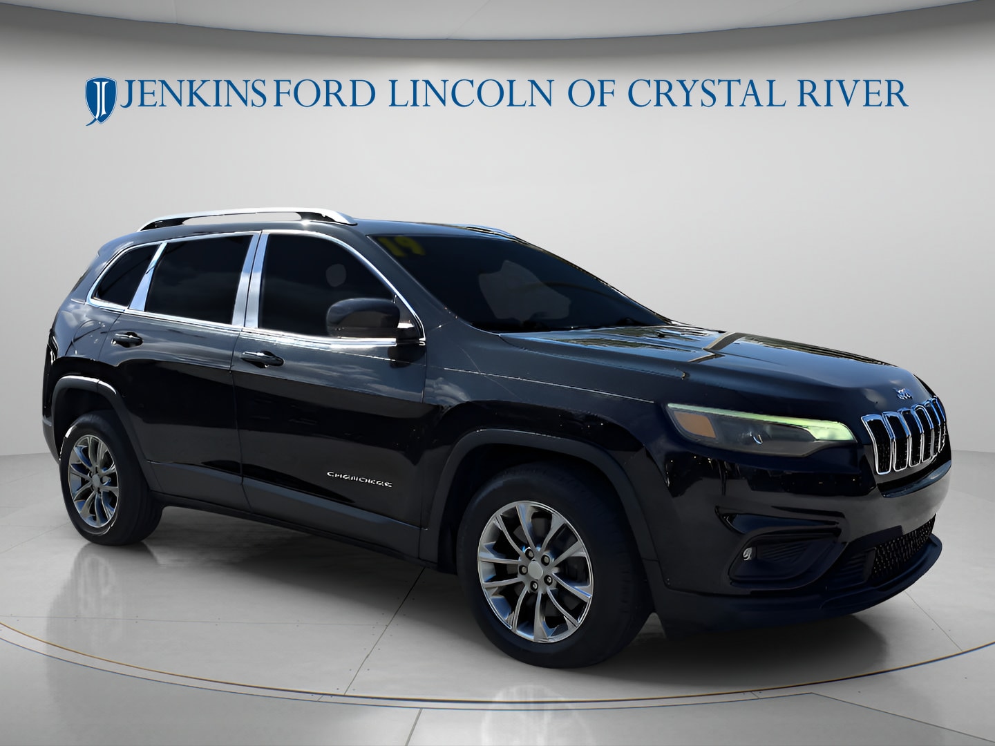 Used 2019 Jeep Cherokee Latitude Plus with VIN 1C4PJLLBXKD357448 for sale in Crystal River, FL