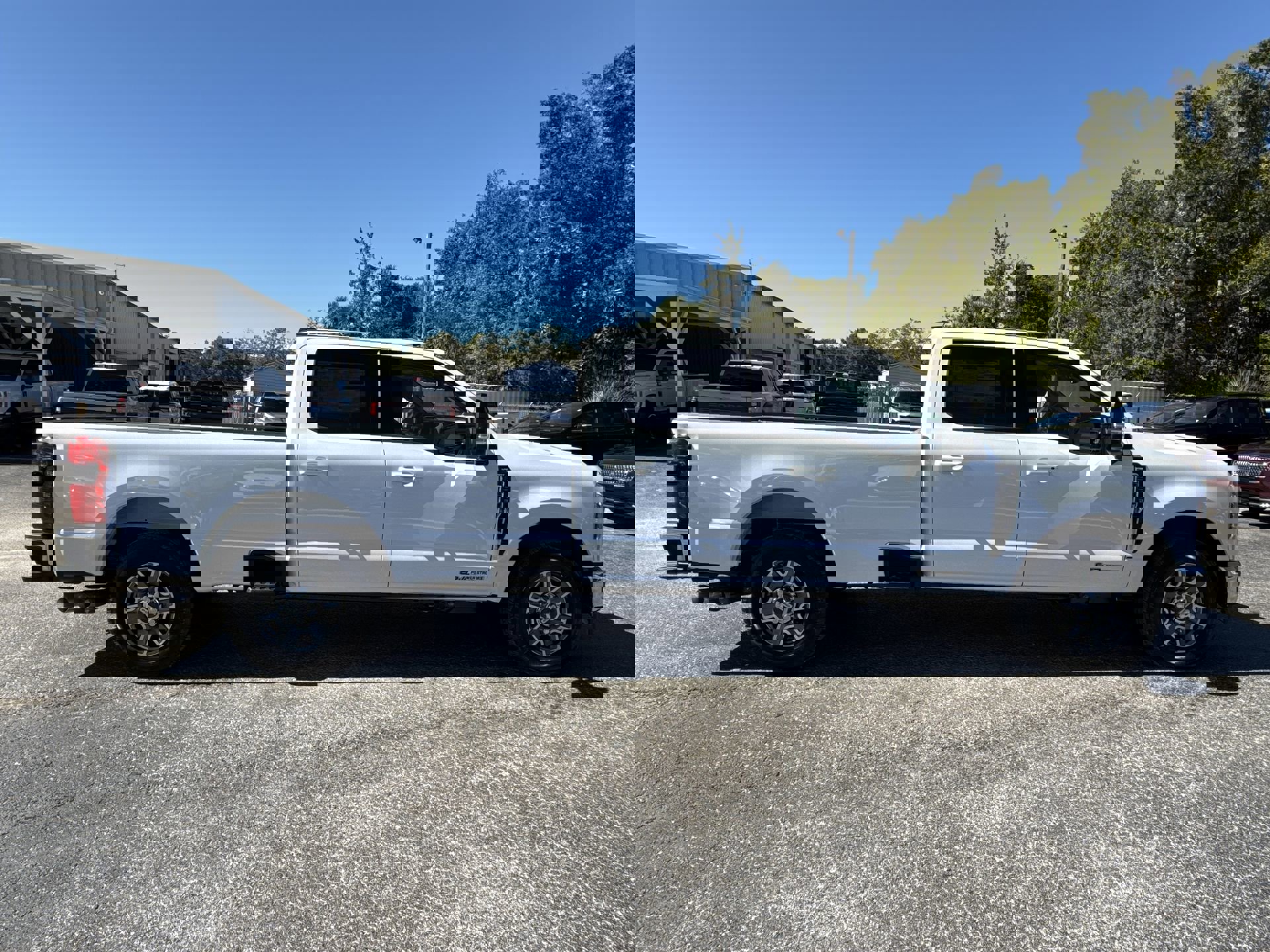 2026 Ford F-250 Lariat photo 3