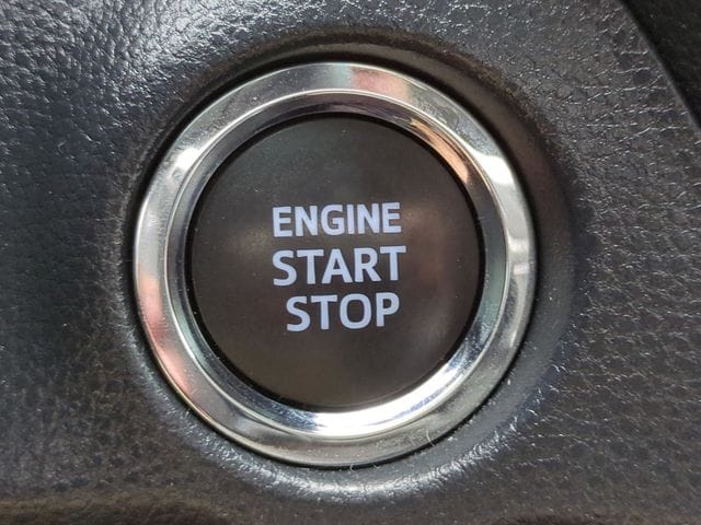 2023 Toyota RAV4 XLE - Photo 27