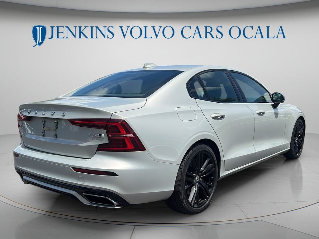 Used 2020 Volvo S60 T6 R-Design Sedan
