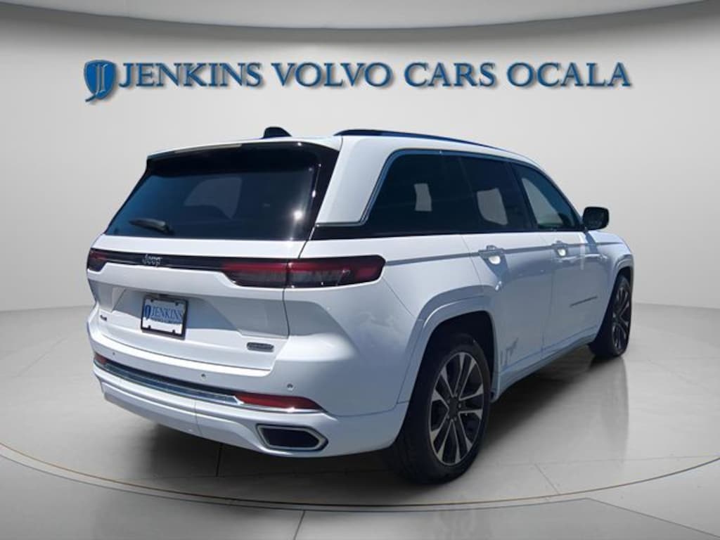 Used 2023 Jeep Grand Cherokee Overland SUV