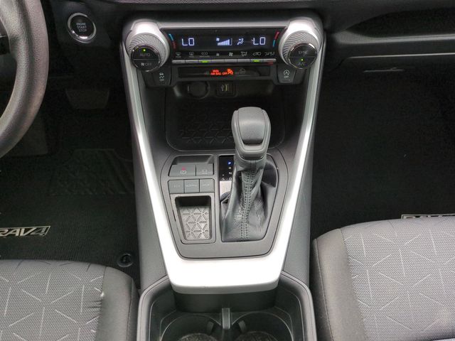 2023 Toyota RAV4 XLE - Photo 15