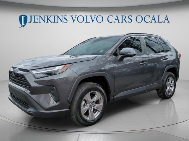 2023 Toyota RAV4 XLE - Photo 7