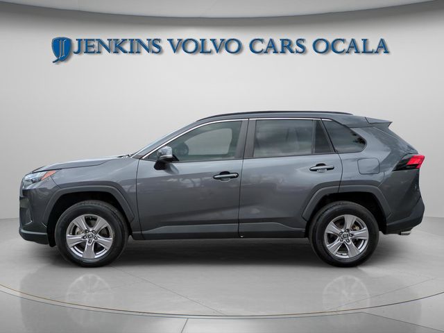 2023 Toyota RAV4 XLE - Photo 6
