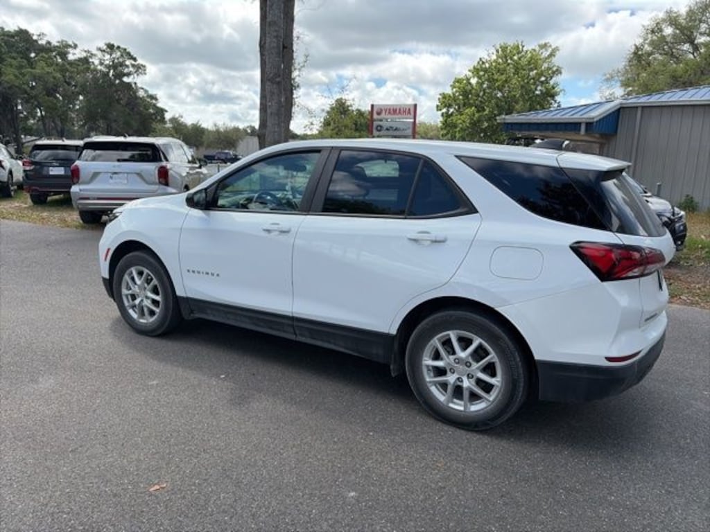 Used 2022 Chevrolet Equinox LS SUV