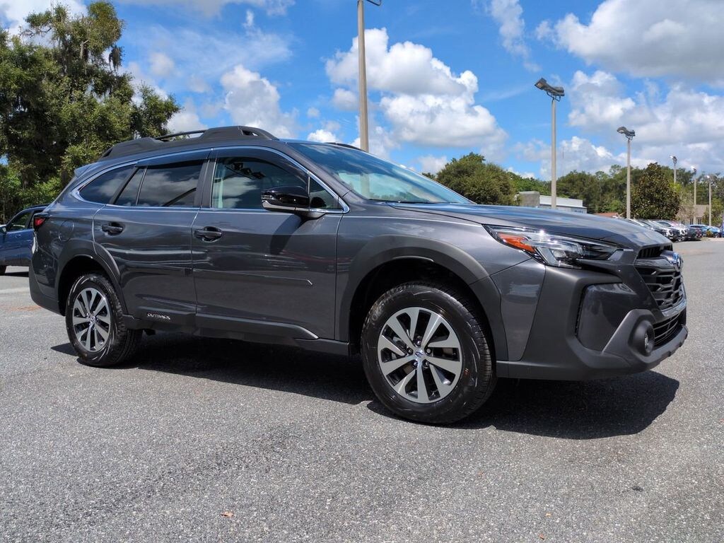 Used 2025 Subaru Outback Premium SUV