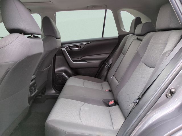 2023 Toyota RAV4 XLE - Photo 10