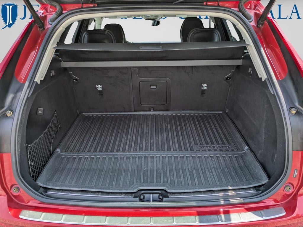 2022 Volvo XC60 Inscription - Photo 8