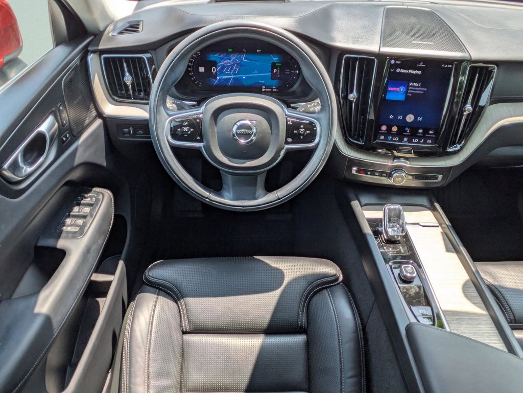 2022 Volvo XC60 Inscription - Photo 11